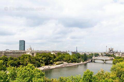 Appartement à PARIS-9E