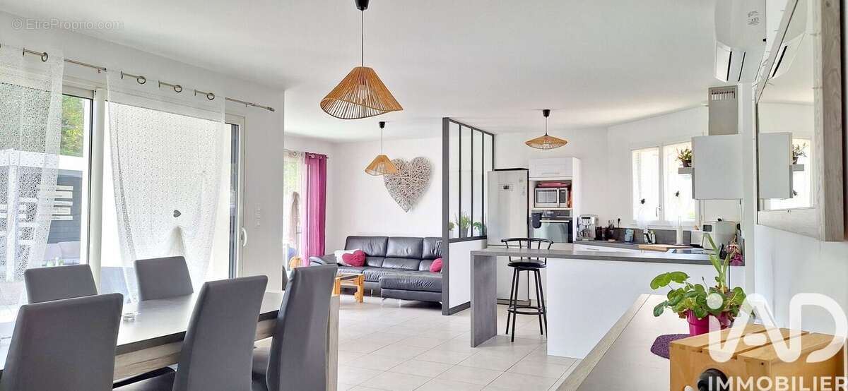 Maison 116 m² à Talmont-Saint-Hilaire  - photo 9
