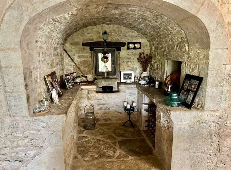 Maison à BEAULIEU-SUR-DORDOGNE