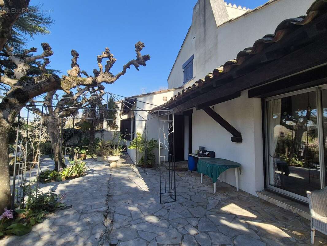 Maison à LESCURE-D&#039;ALBIGEOIS