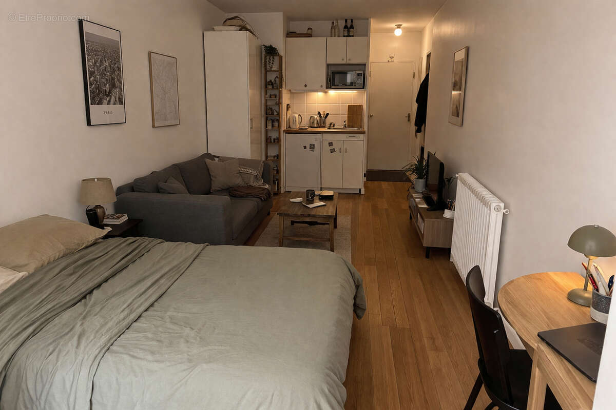 Appartement à PARIS-16E