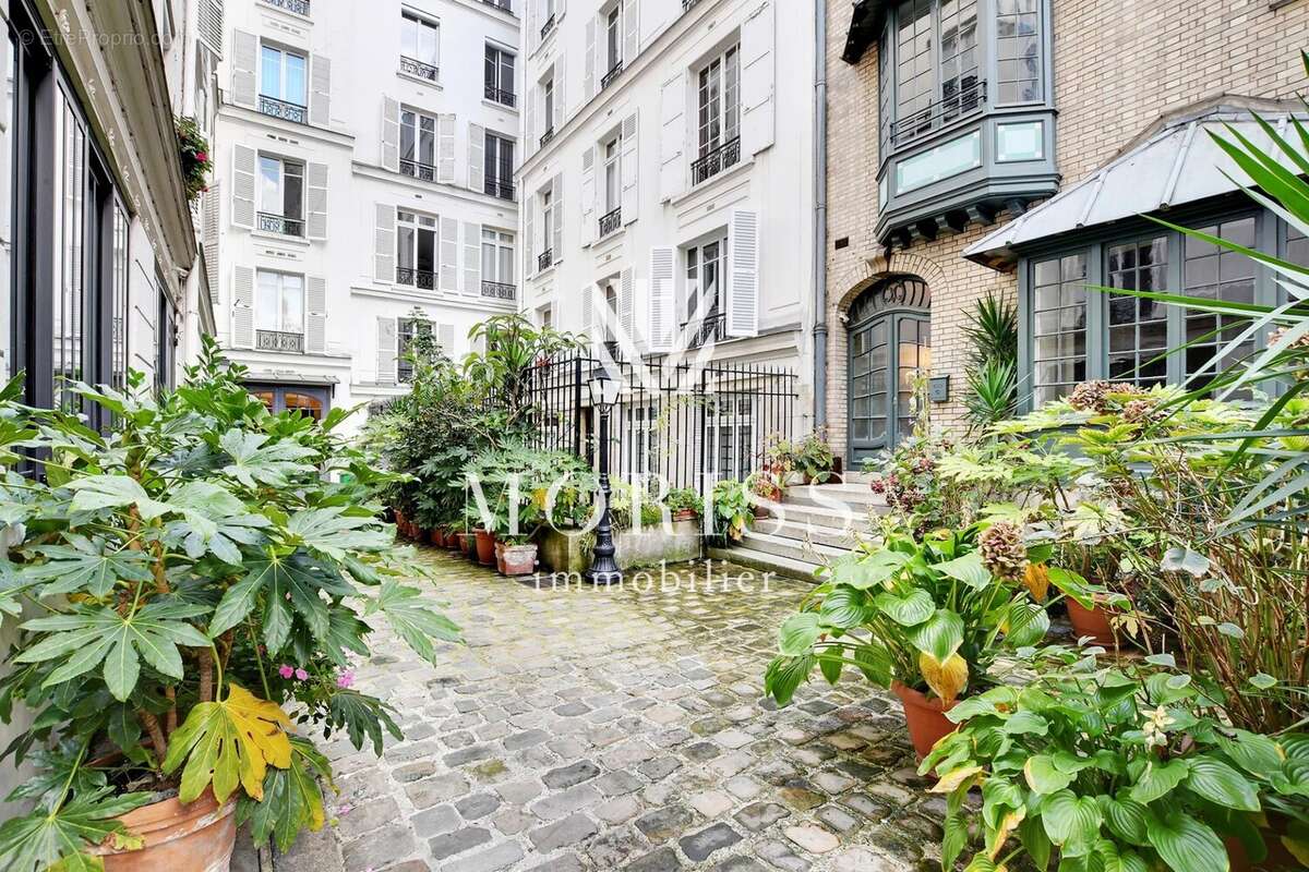 Appartement à PARIS-18E