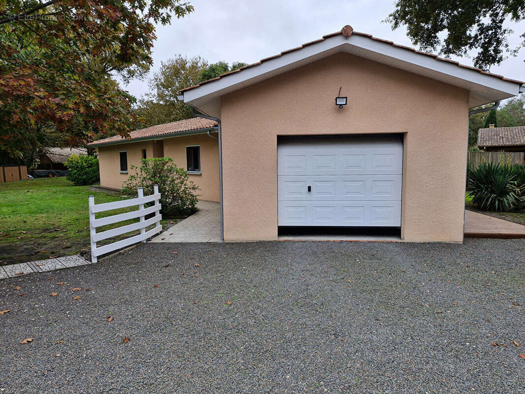 Maison à BELIN-BELIET