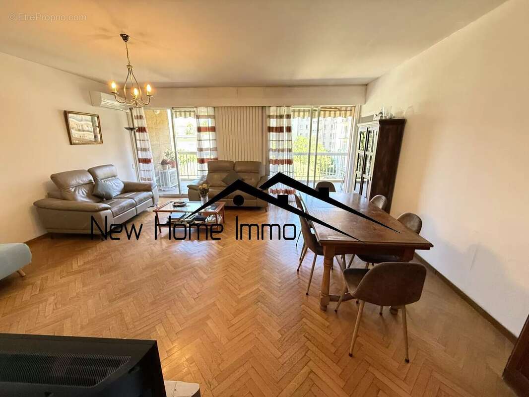 Appartement à MARSEILLE-8E