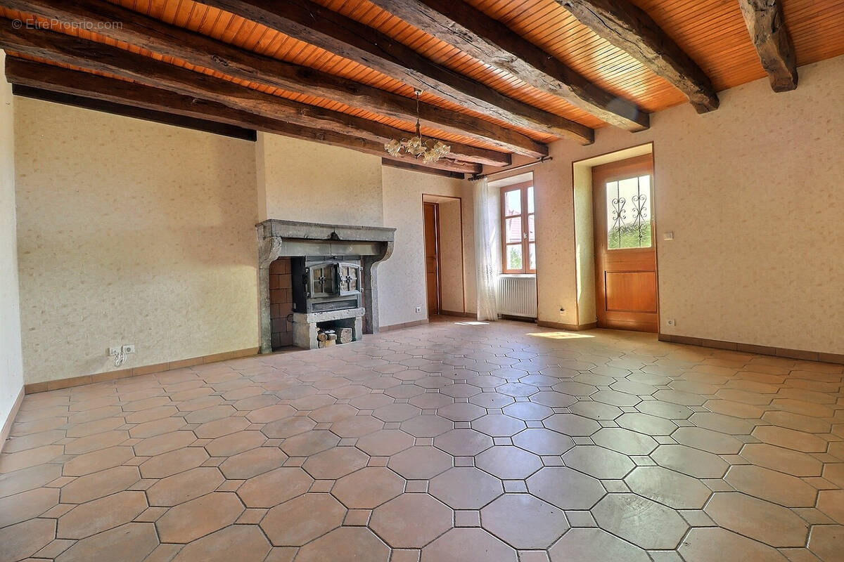 Maison à CHARRECEY