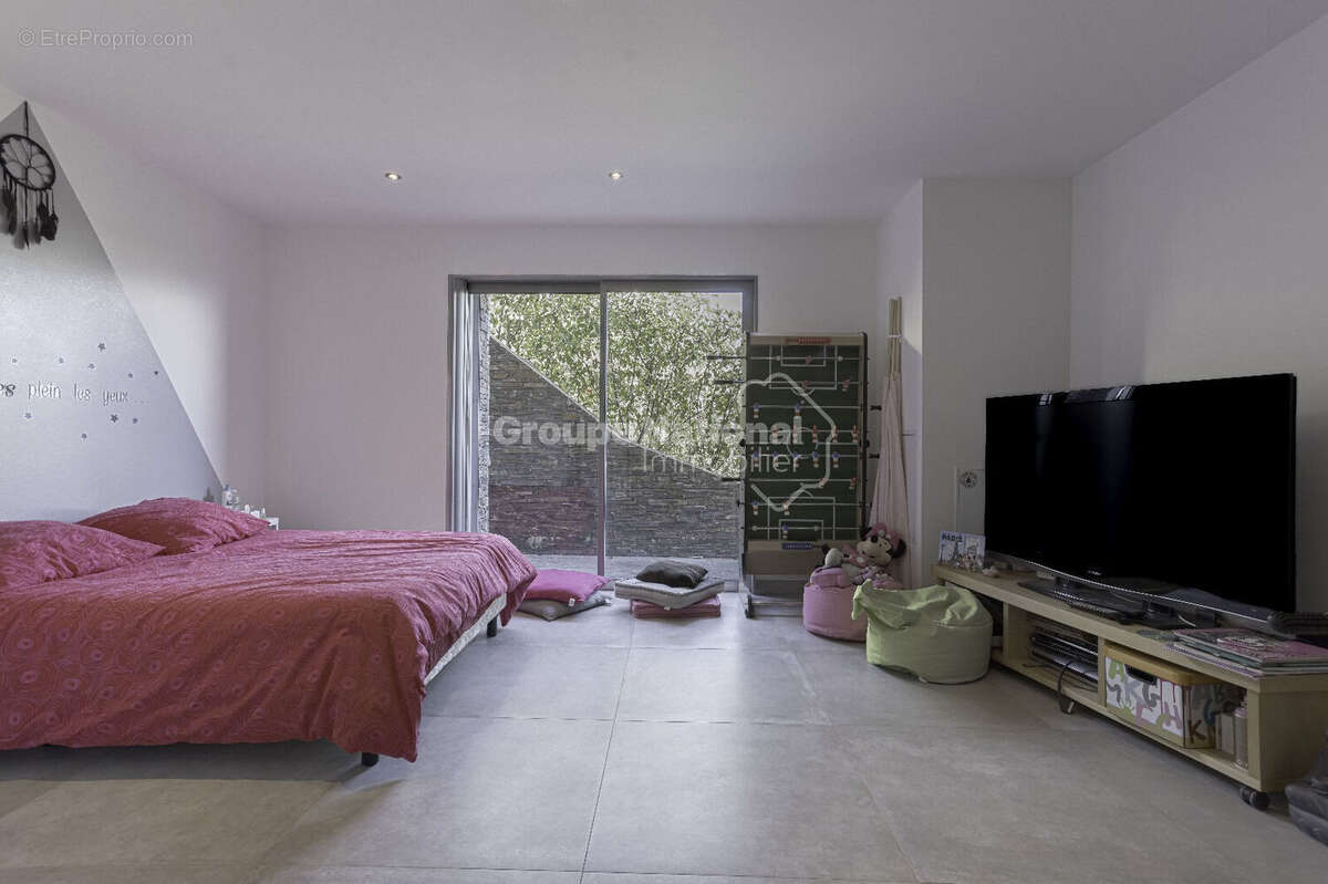 Maison à MANDELIEU-LA-NAPOULE