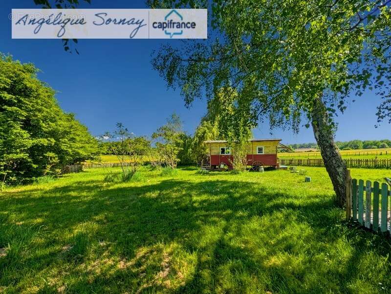 longère avec dépendances sur 3 115 m² – Francheville 39230 - photo 36
