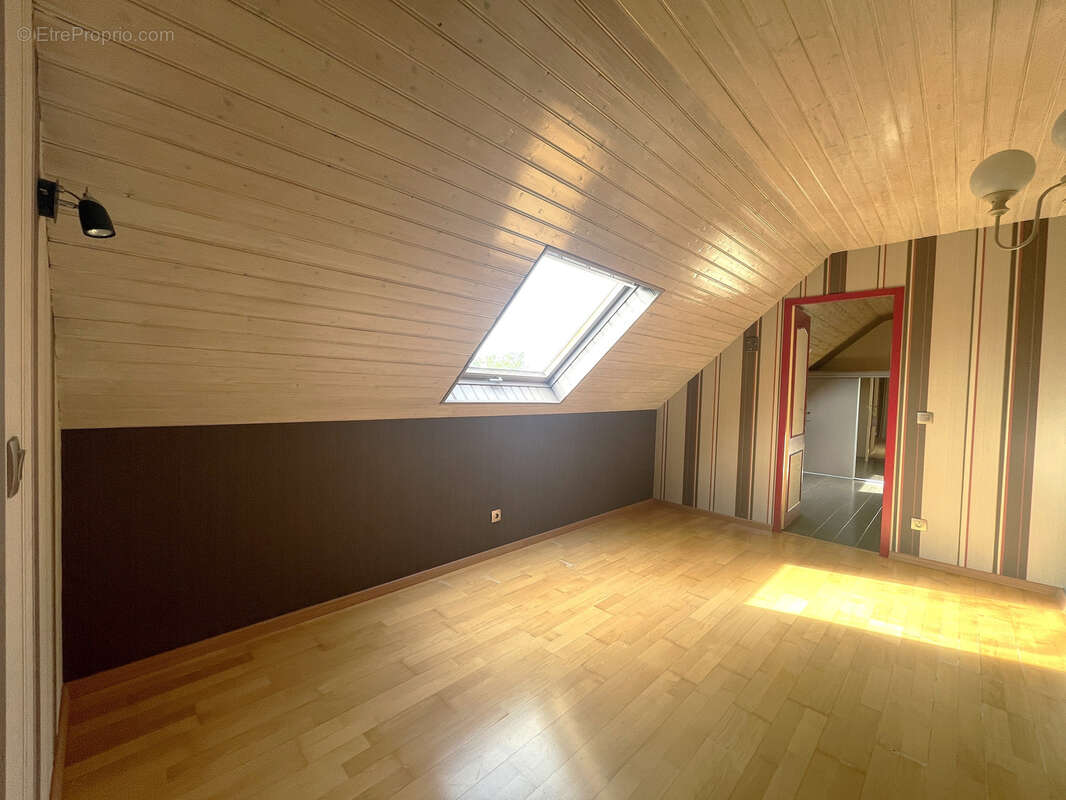 Maison à LIGNE