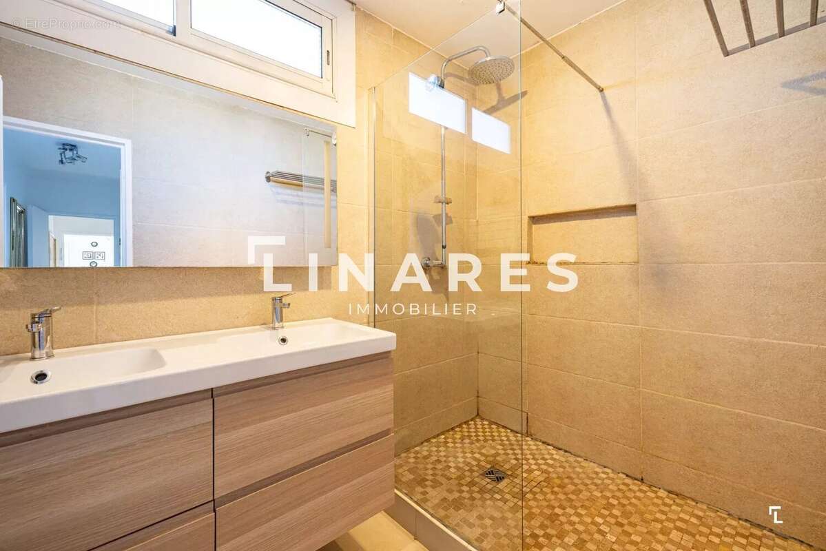 Appartement à MARSEILLE-10E