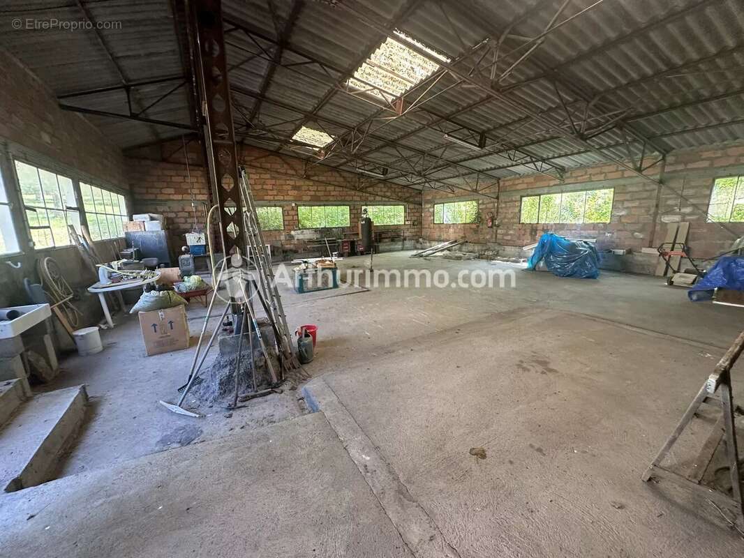 Maison à étage, 118 m², 2 ch, hangar - photo 14