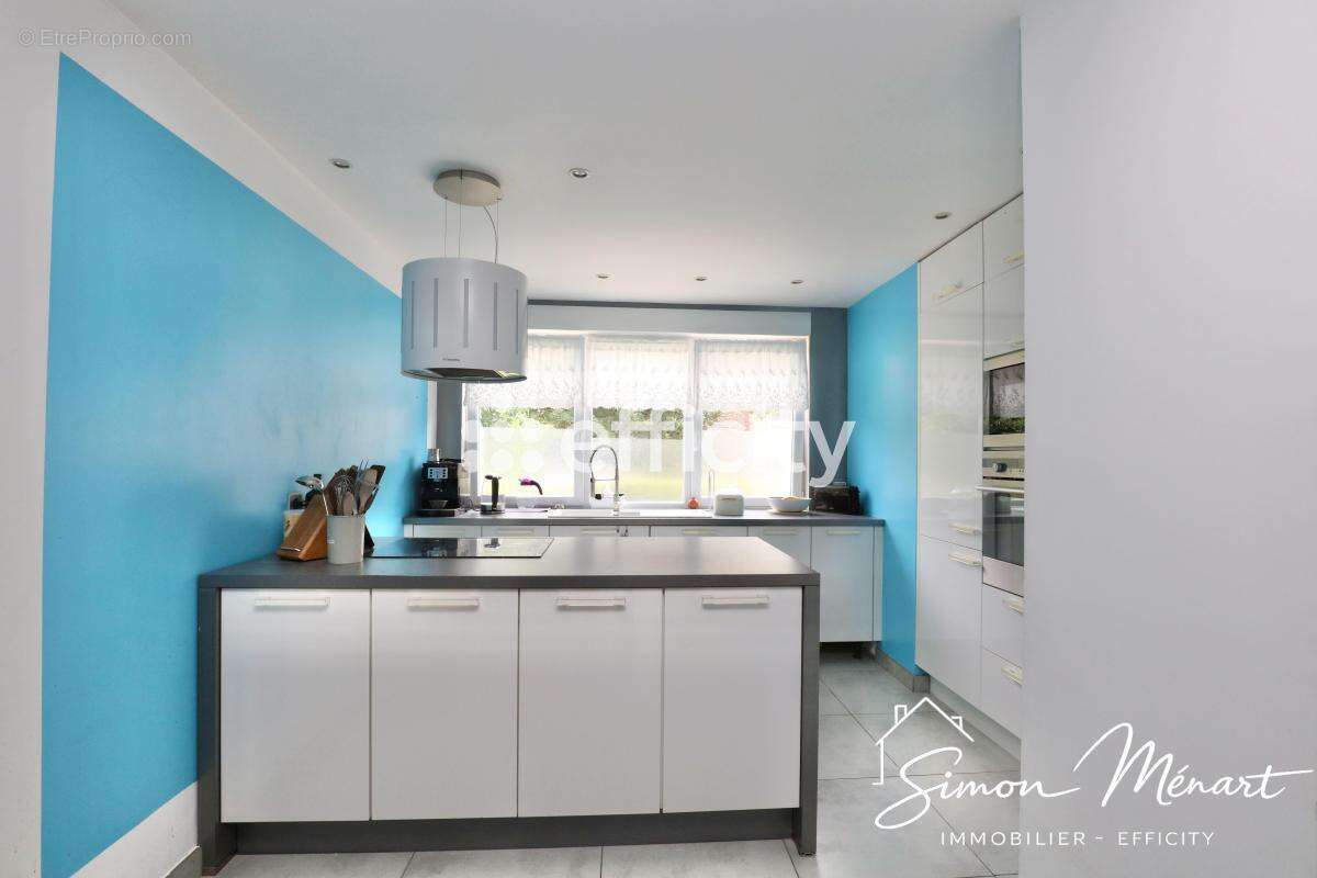Maison 106 m² à Tourcoing  - photo 2