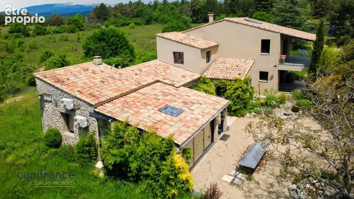Grande propriété avec Piscine Naturelle - Élégance provençale entre Mont Ventoux et Luberon en EXCLUSIVITÉ - photo 2