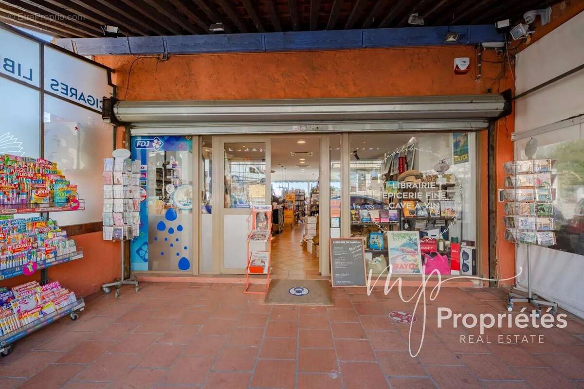 Commerce à RAYOL-CANADEL-SUR-MER