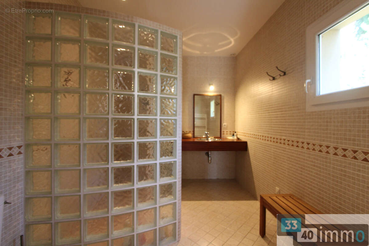 Maison d' architecte 235 m2 5 chambres a salles - photo 8