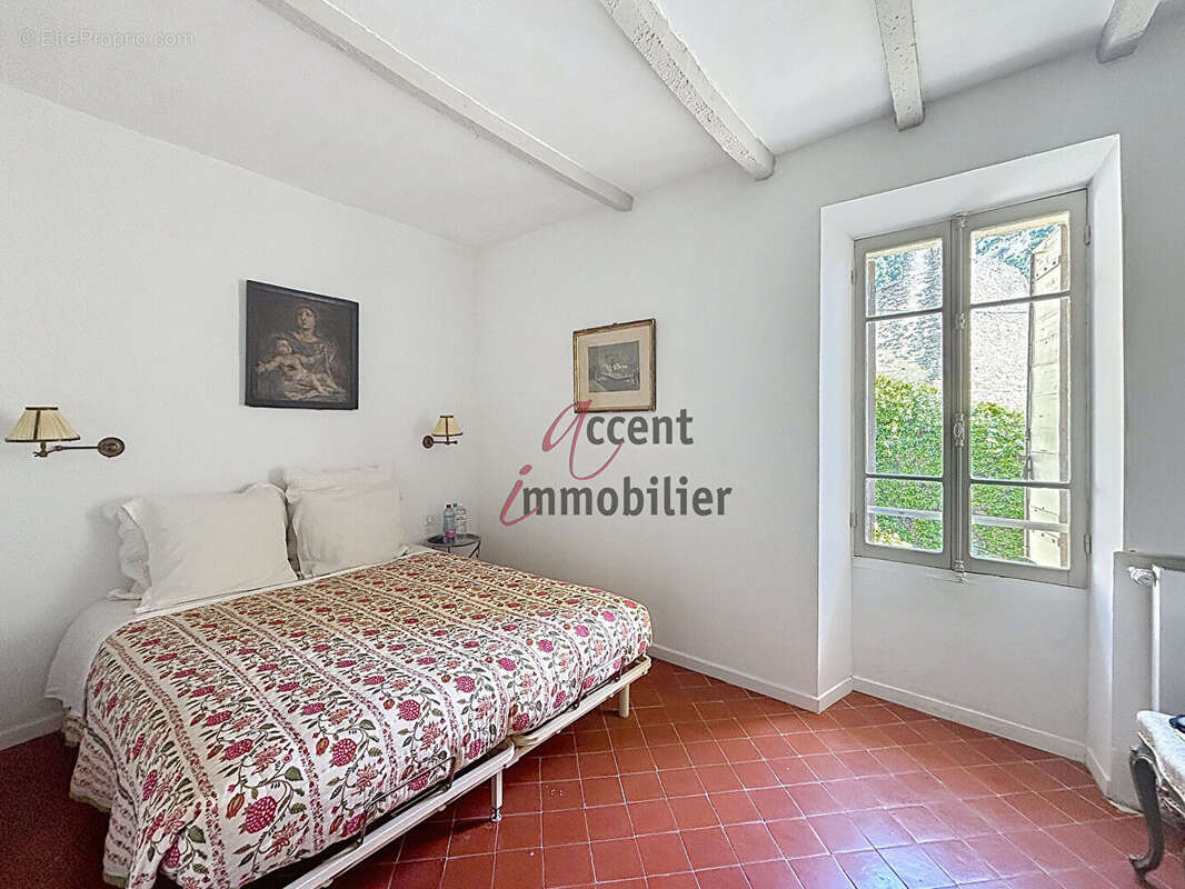Maison à ROBION
