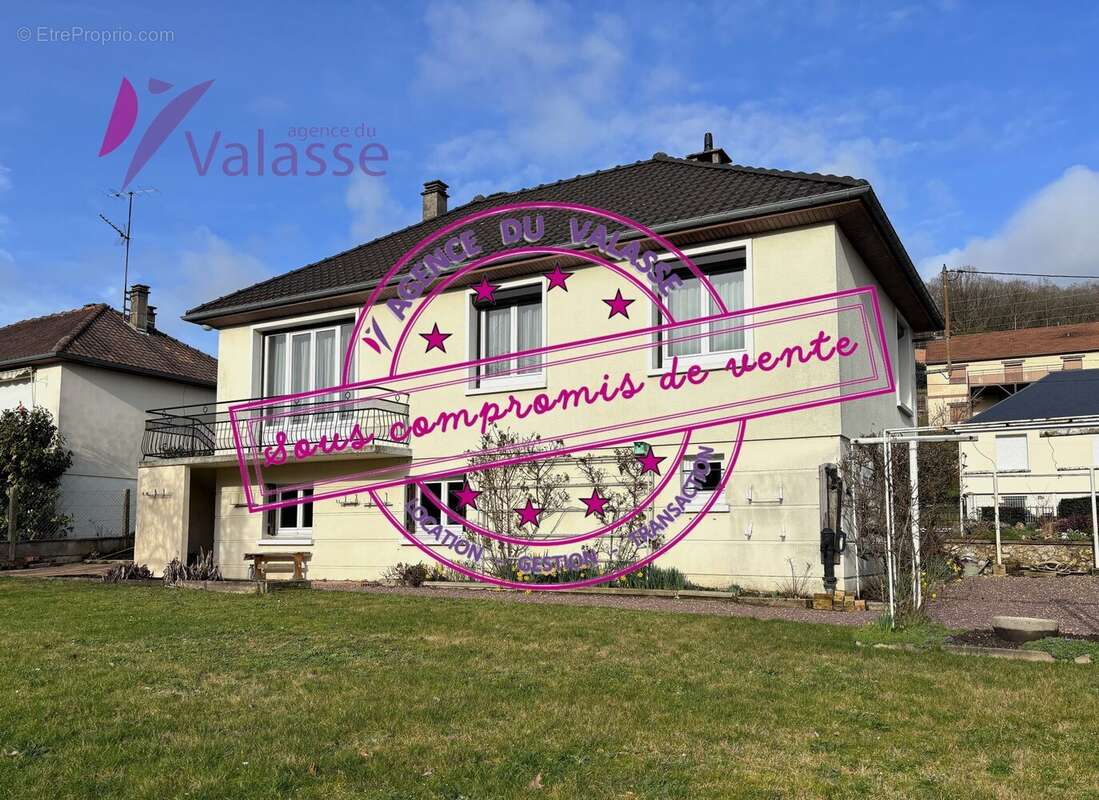 Maison à GRUCHET-LE-VALASSE