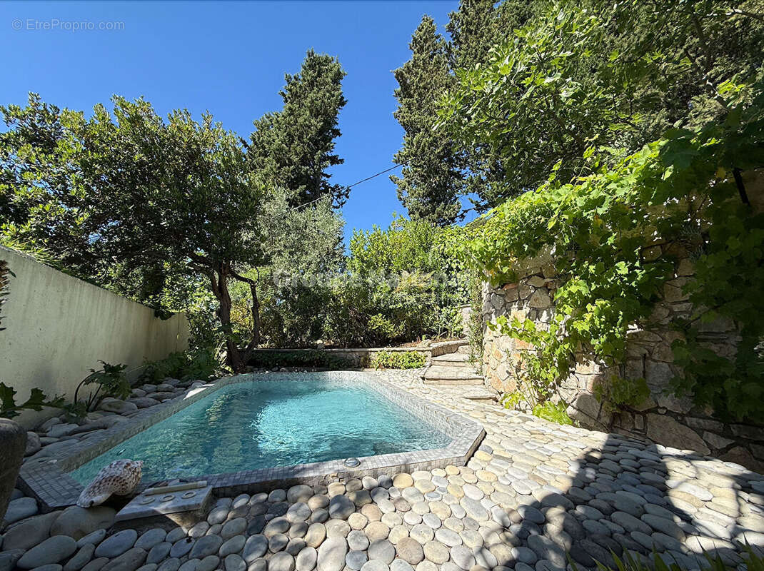 Rare sur le secteur Maison de caractère Le Tignet 4/5pièce(s) 170 m2 - photo 2