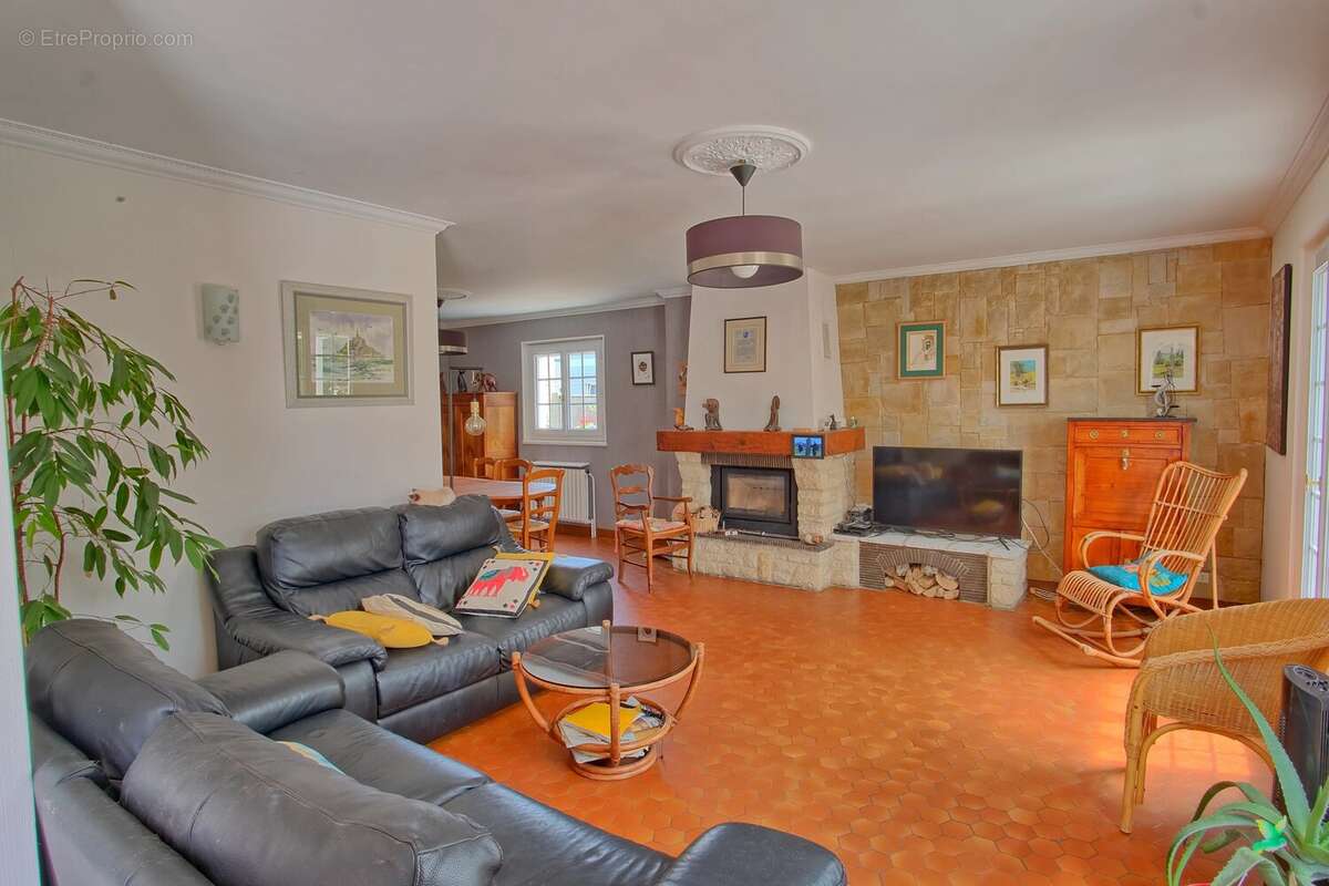 LANGRUNE SUR MER - Maison 195m² avec vie de plain-pied - photo 7