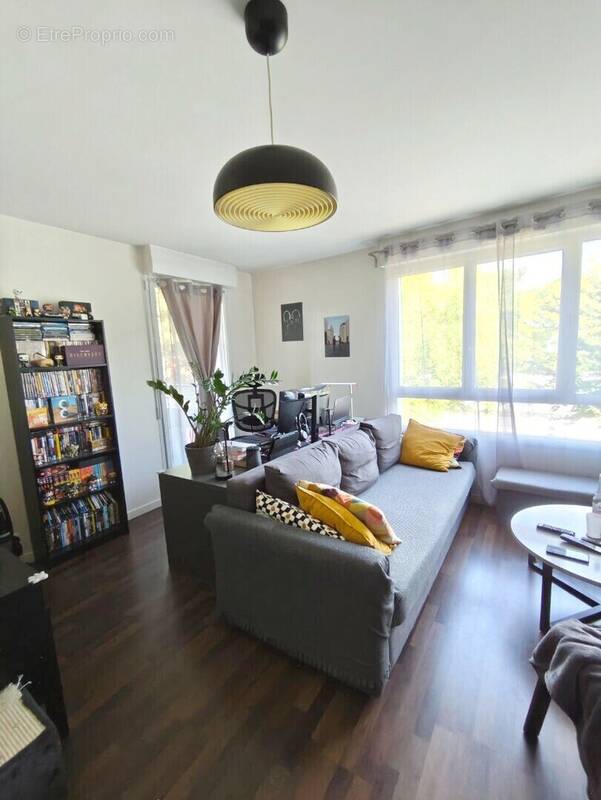 Appartement à SAINT-CYR-SUR-LOIRE