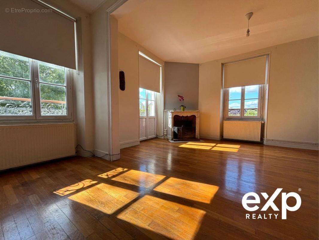 Appartement à COULOMMIERS