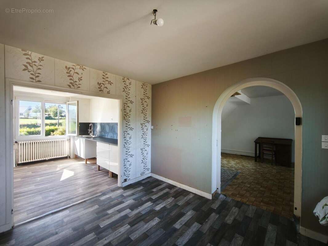 Maison 127 m² à Plouneour-Menez  - photo 3
