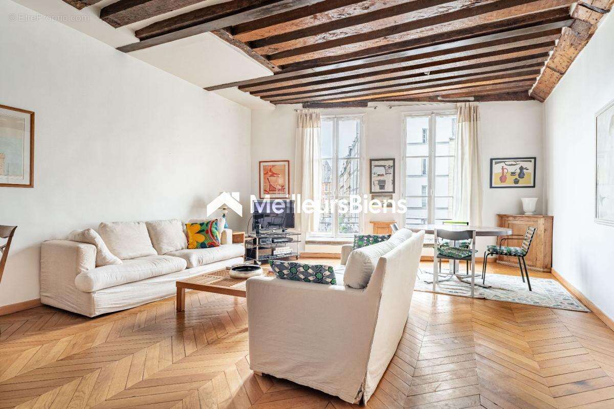 Appartement à PARIS-4E
