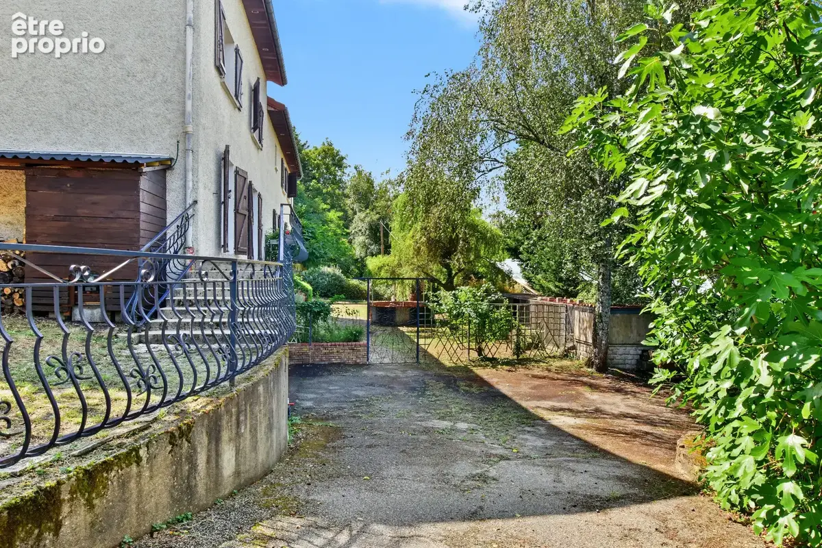 Grande maison familiale de 330 m² Carrez sur 1400 m² de terrain - 4 chambres, sous-sol complet et combles aménagés - photo 31