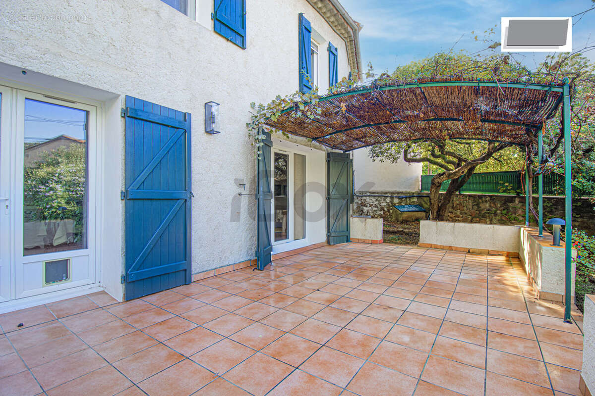 Maison à SAINT-MANDRIER-SUR-MER