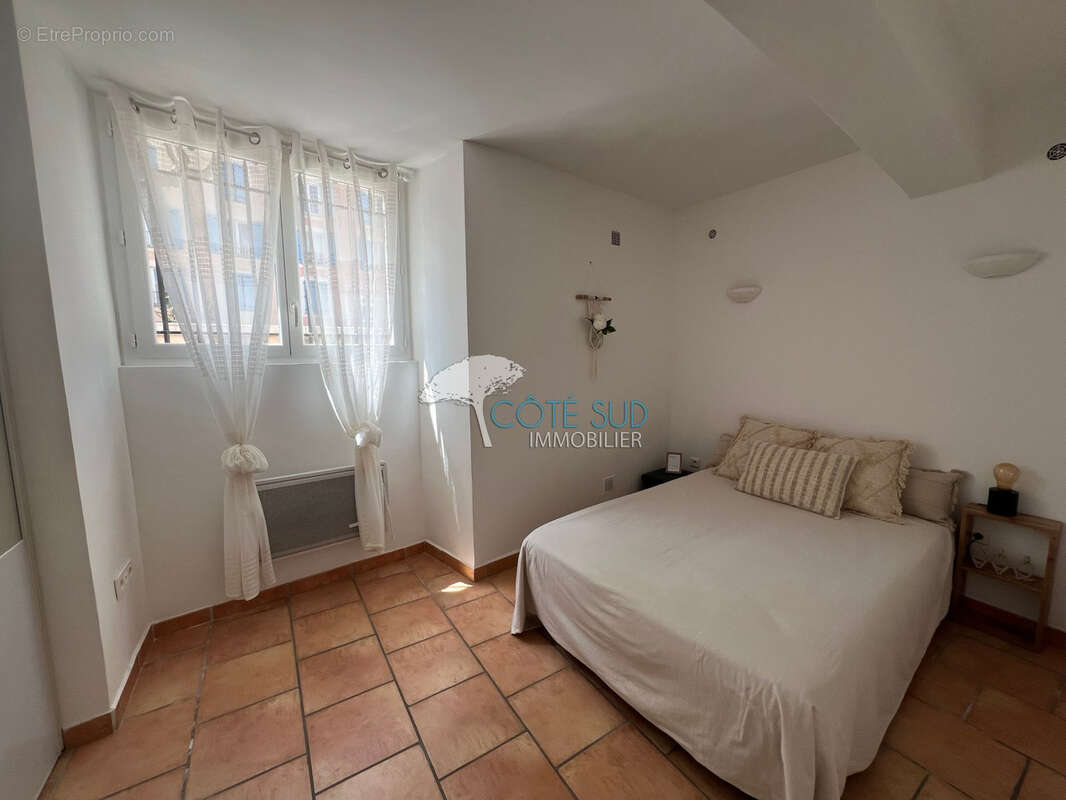 Appartement 2 pièces 1 chambre, entièrement rénové, en rez-de-chaussée, centre de Lorgues... - photo 3