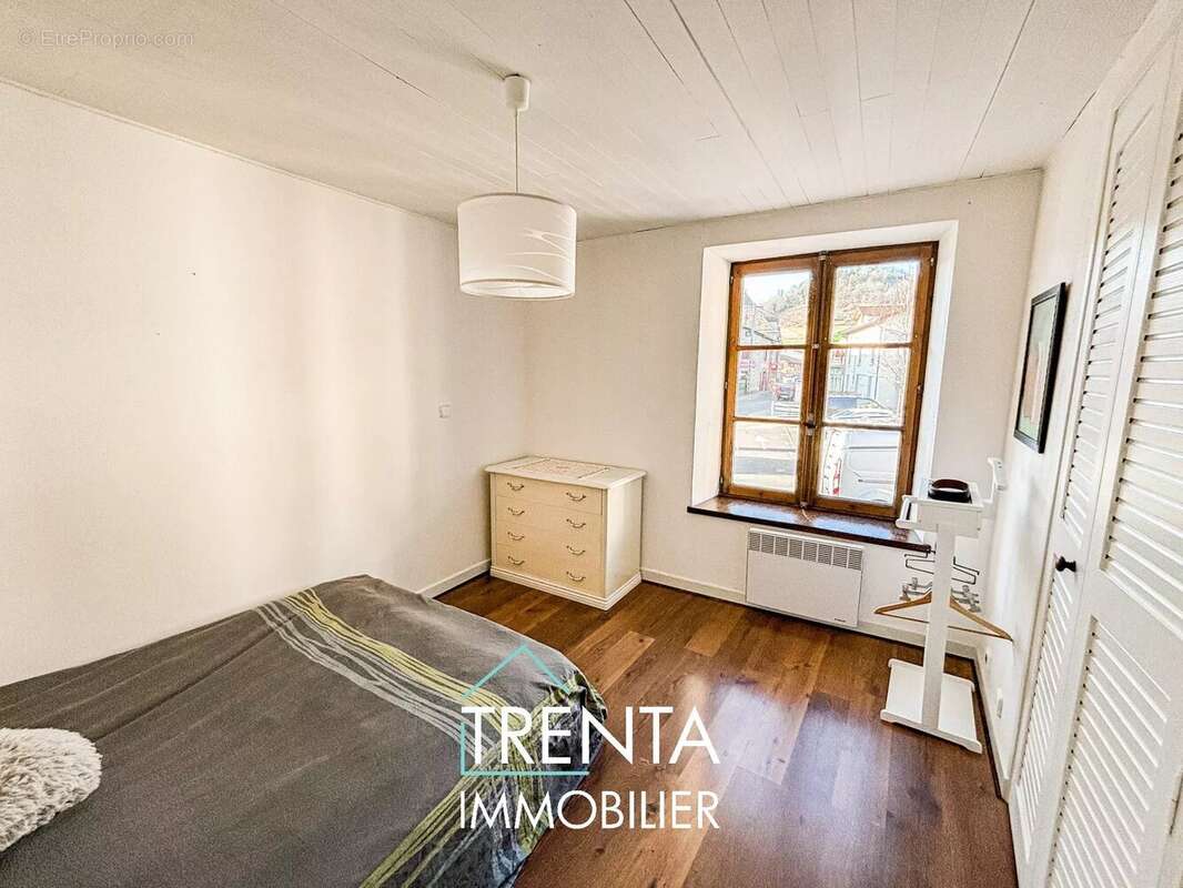 Appartement à CHIRENS