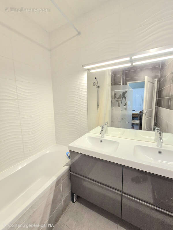 Appartement à HYERES
