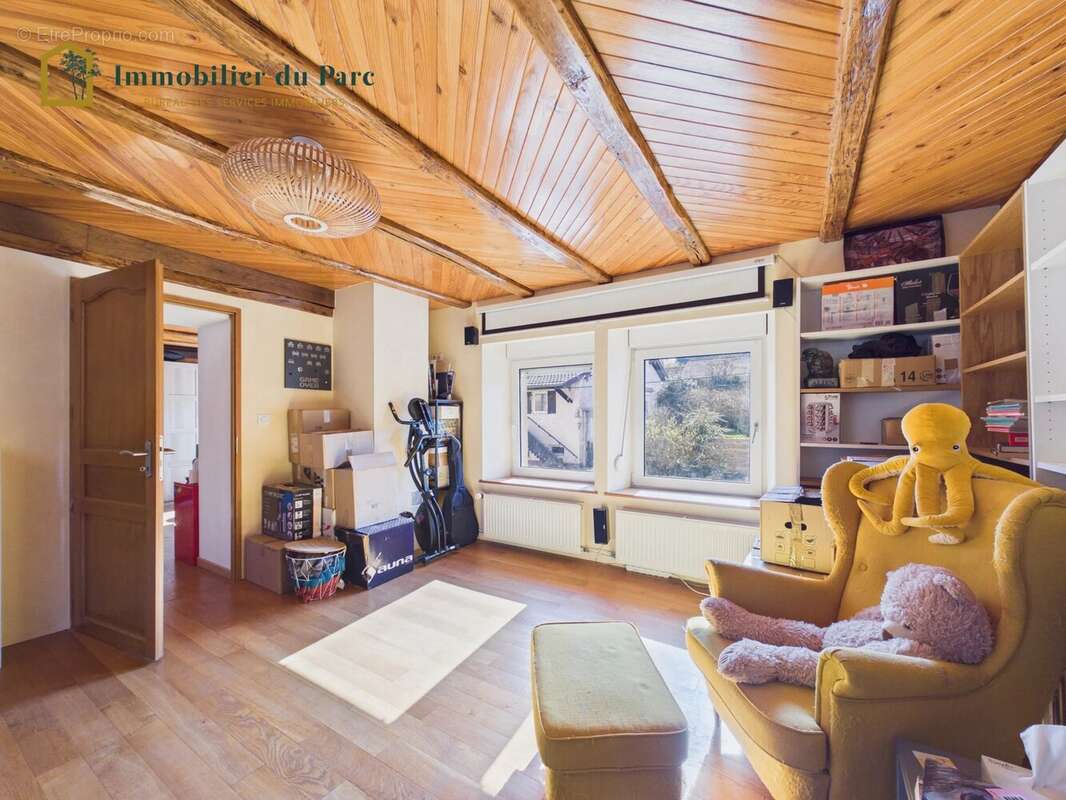 Maison à FRAHIER-ET-CHATEBIER