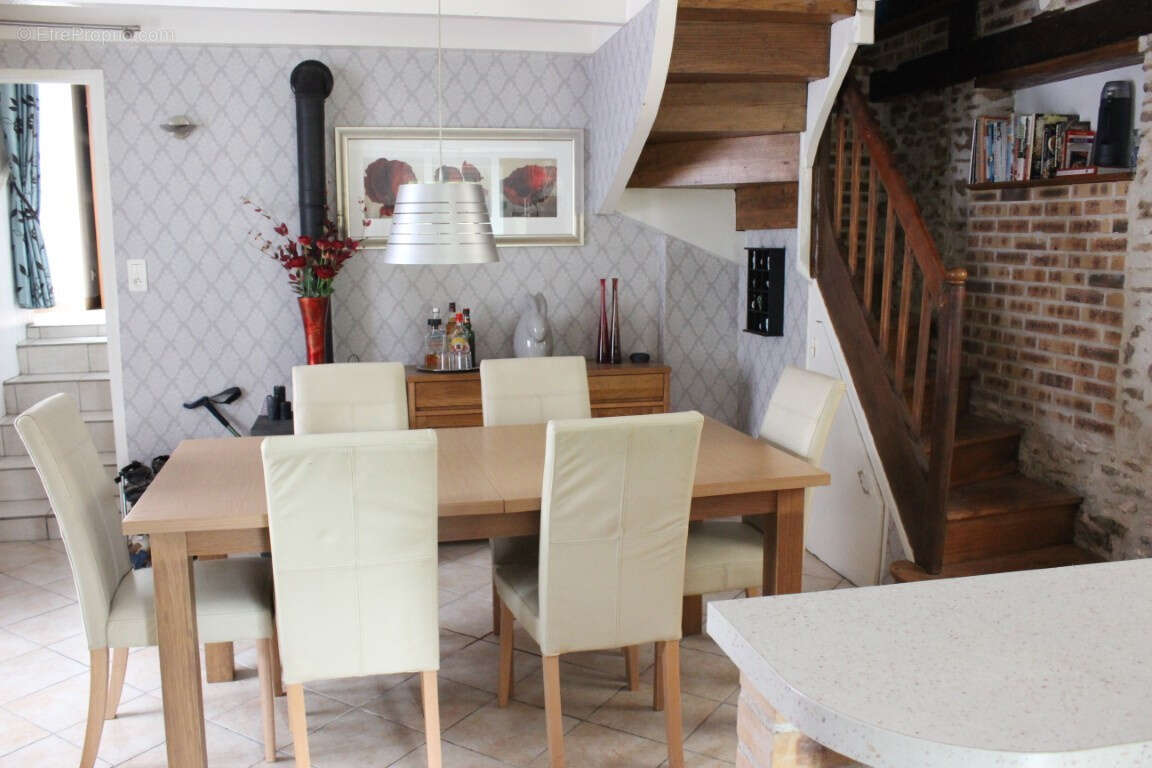 Maison à ARNAC-POMPADOUR