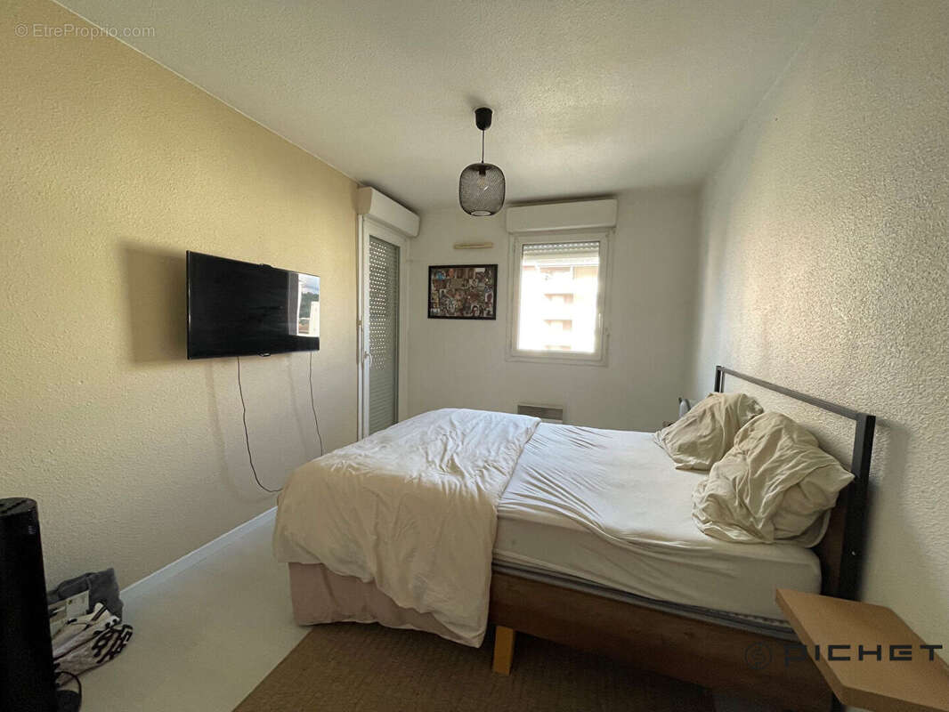 Appartement à BILLERE