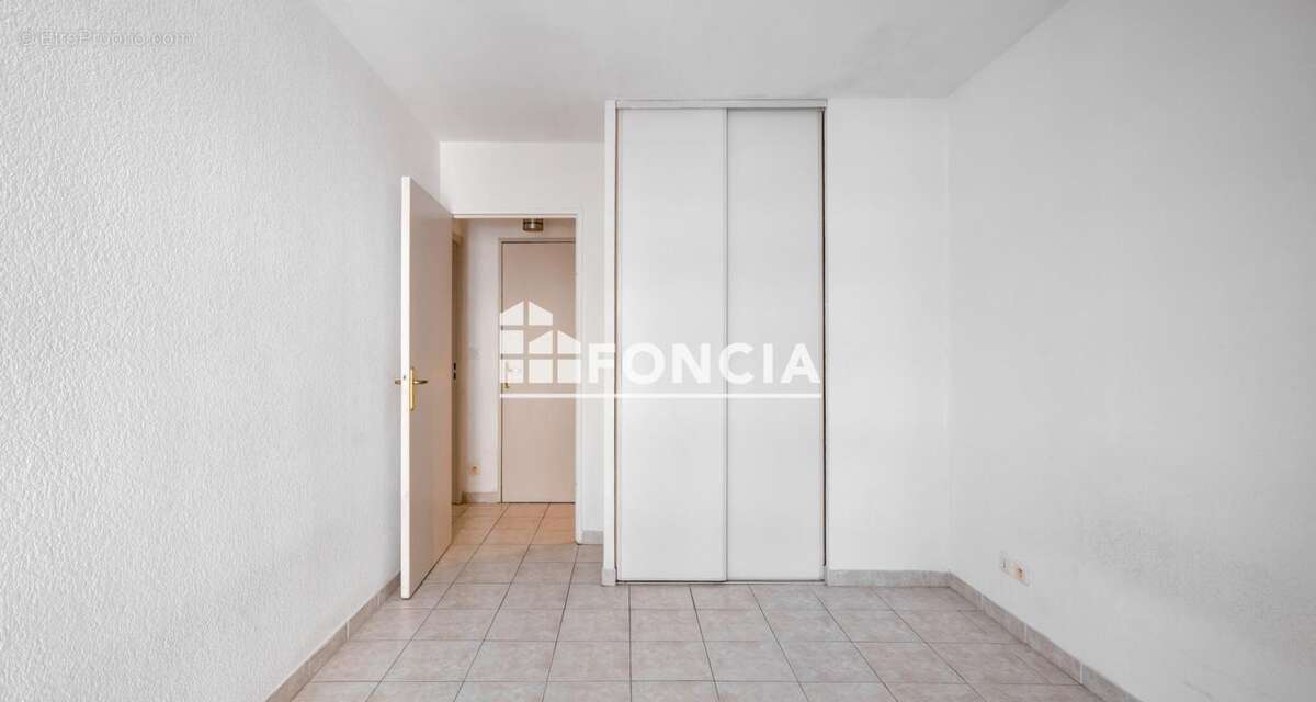 Appartement à MARSEILLE-8E
