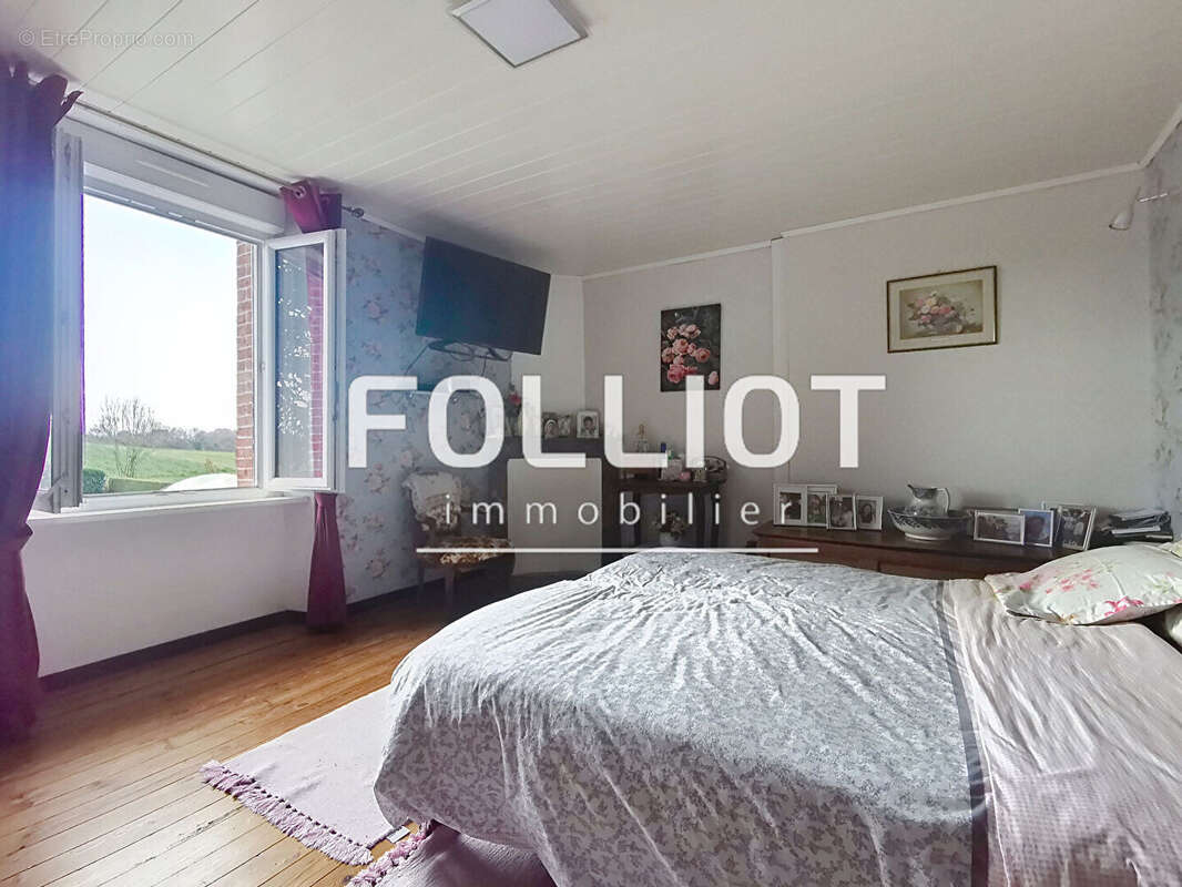 Maison à JULLOUVILLE