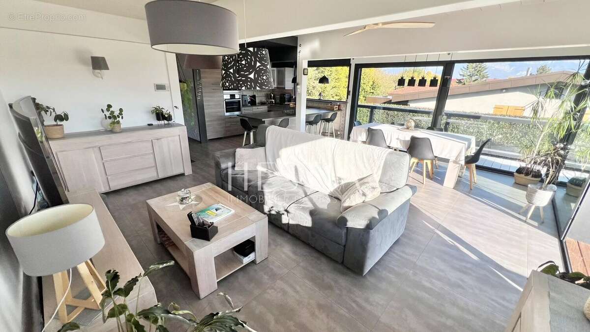 Maison à POISY