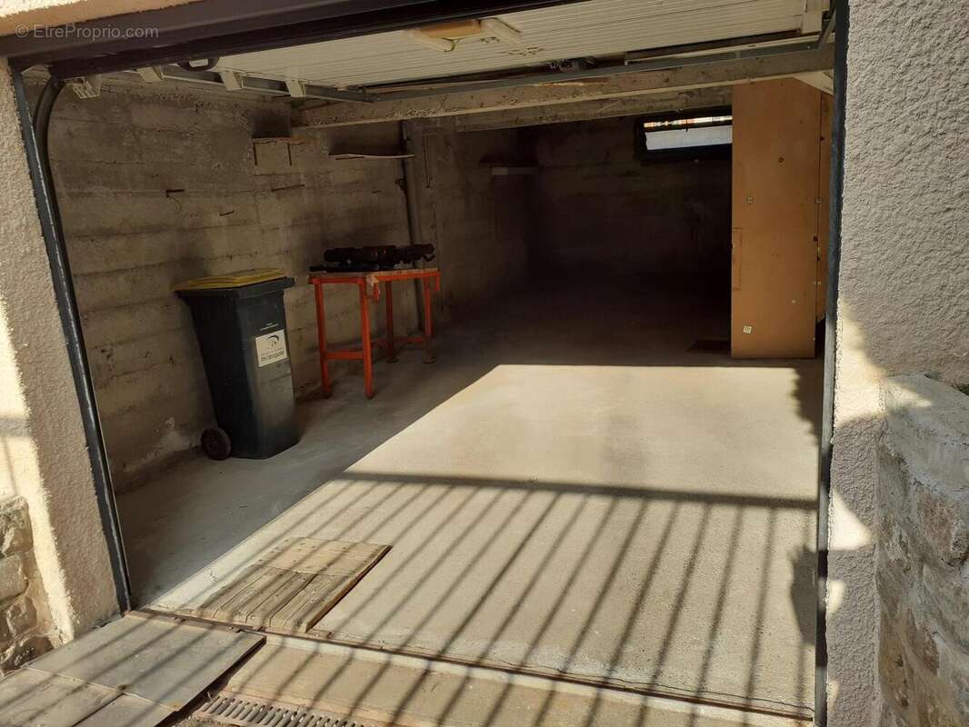 Photo 5 - Maison à LE CHAMBON-FEUGEROLLES