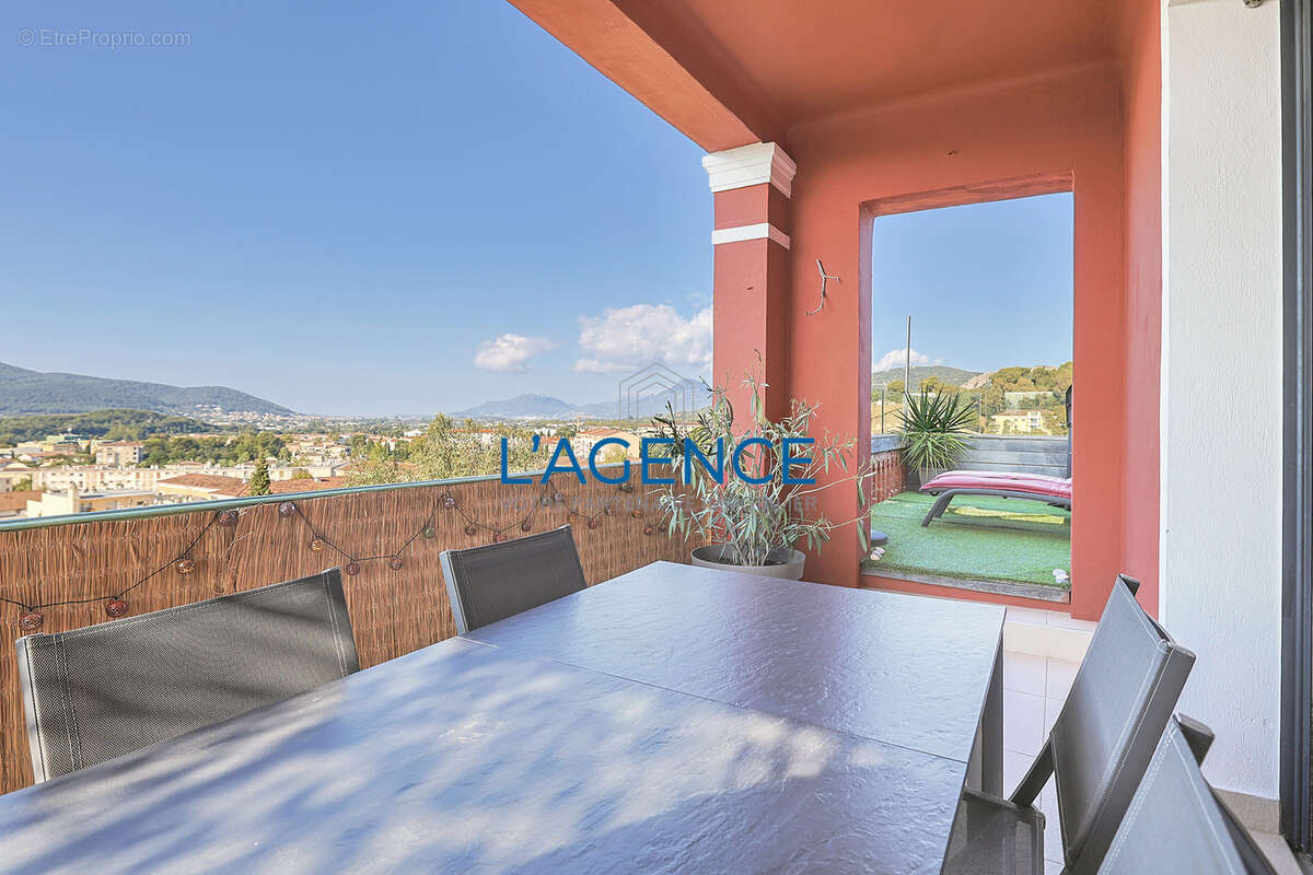 Appartement à HYERES