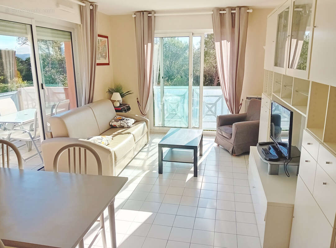 Appartement à SAINT-RAPHAEL