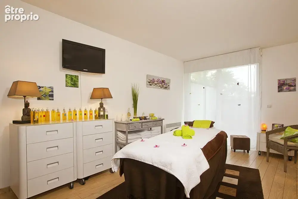 INVESTISSEMENT LOCATIF  CARRIÈRES-SUR-SEINE  Résidence d'Affaires Residhome Carrières La Défense - 7.14% de rentabilité - photo 10