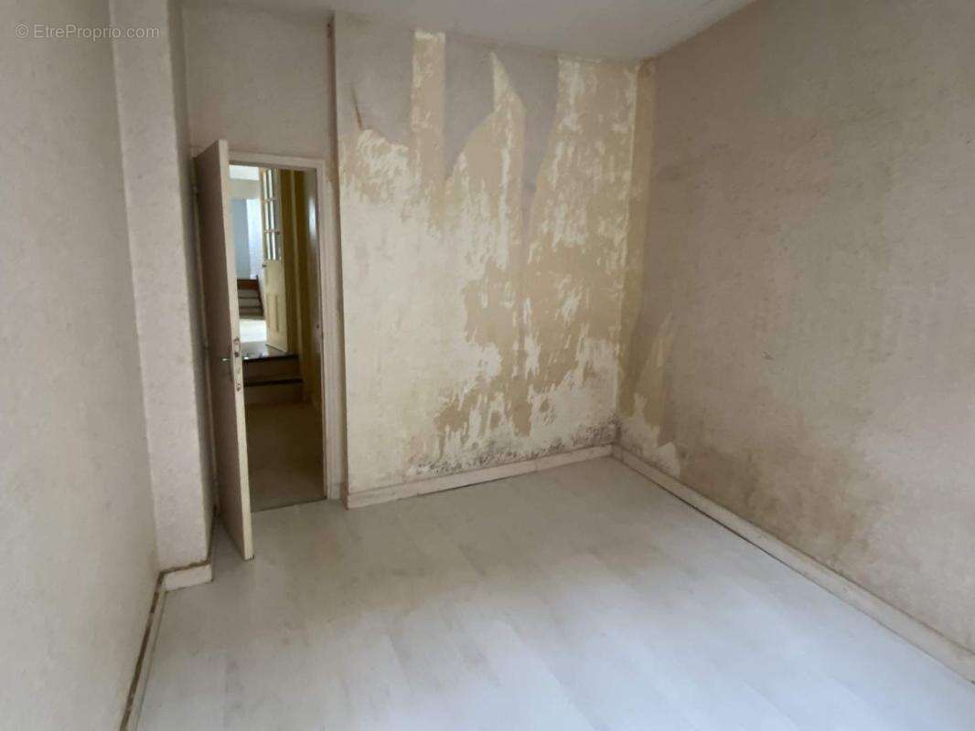 Appartement à FOUGERES