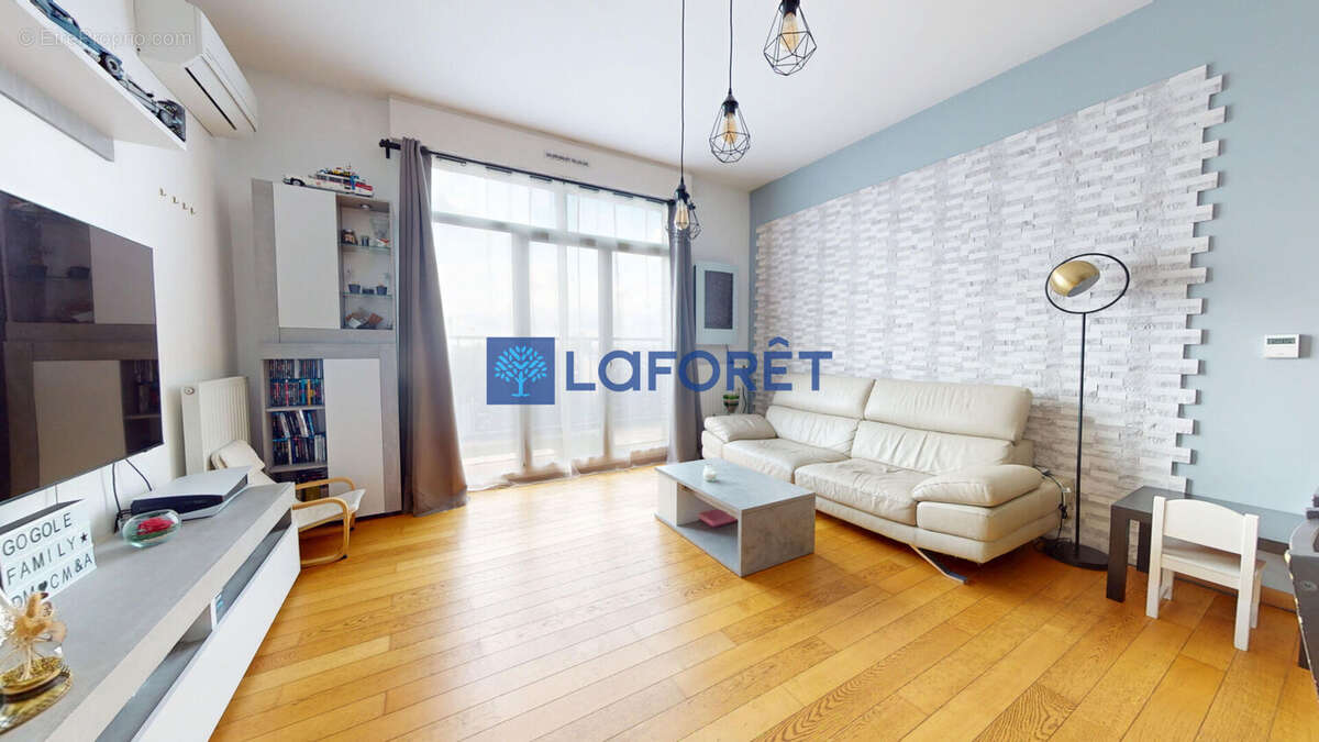 Appartement à ATHIS-MONS