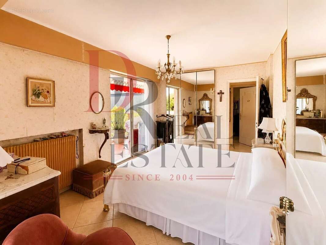 Appartement à LE CANNET