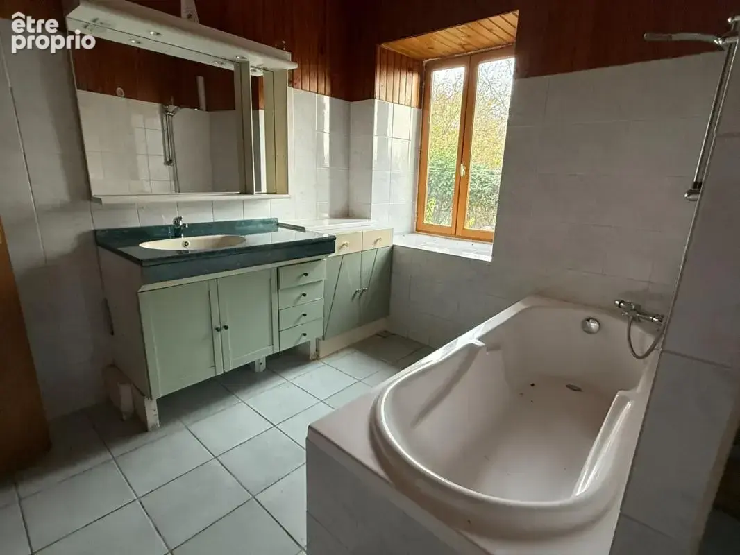 Ensemble de 2 maisons mitoyennes en pierre 209m² + grange, terrain 2000m² 79 500 € - photo 6