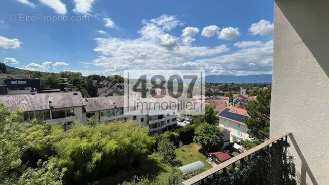 Appartement à COLLONGES-SOUS-SALEVE