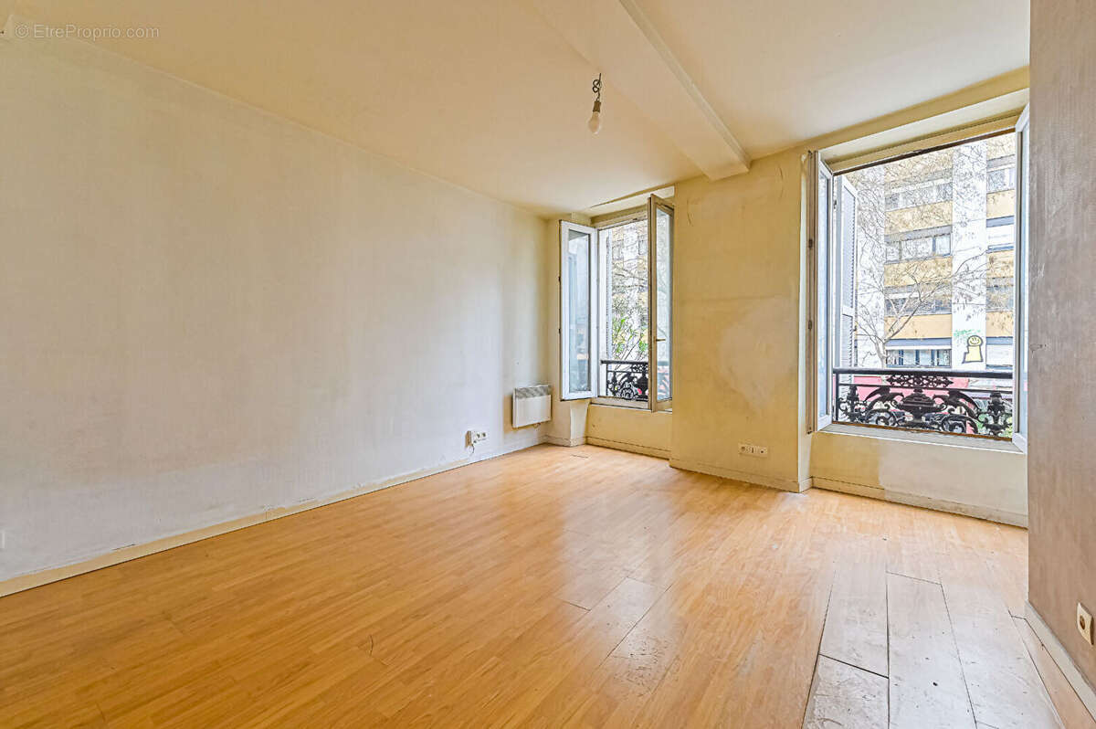 Appartement à PARIS-20E