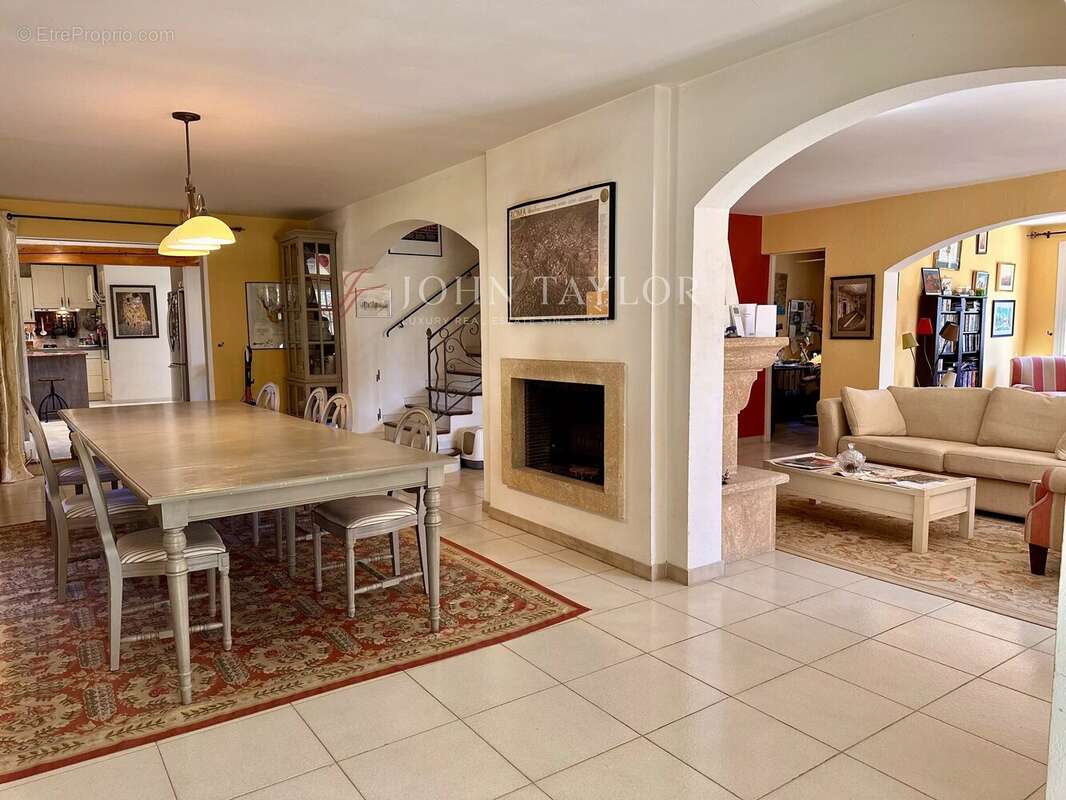 Maison à CHEVAL-BLANC