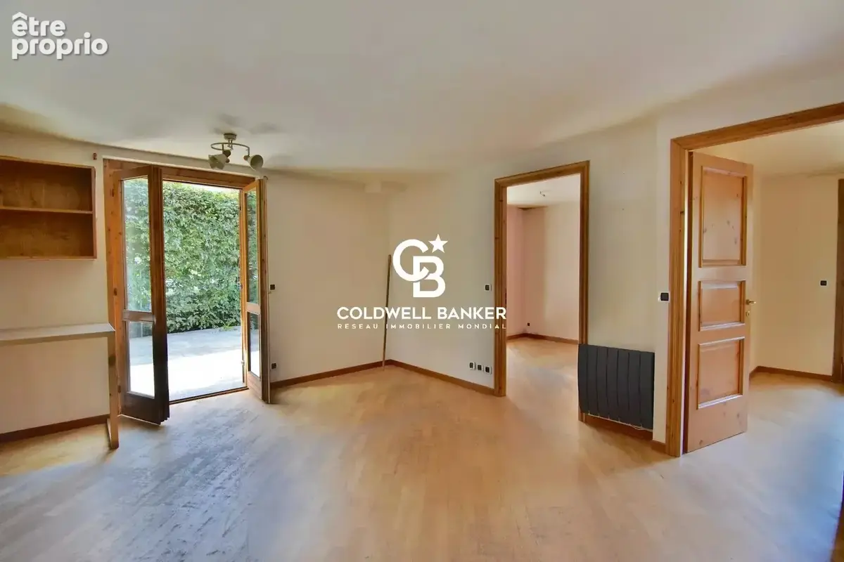 Appartement 3 pièces avec terrasse - 44.82 m² - Les Houches centre - photo 2