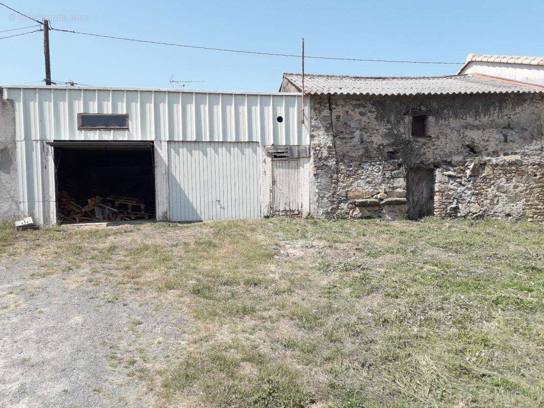 Maison à SAINT-LUMINE-DE-COUTAIS